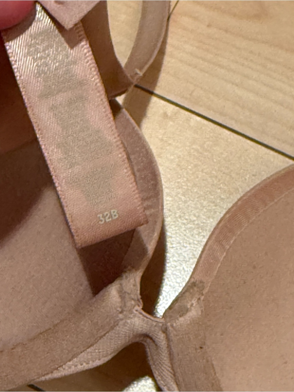 SKIMS Ultimate Push Up Bra - 32b - Picture 3 of 3